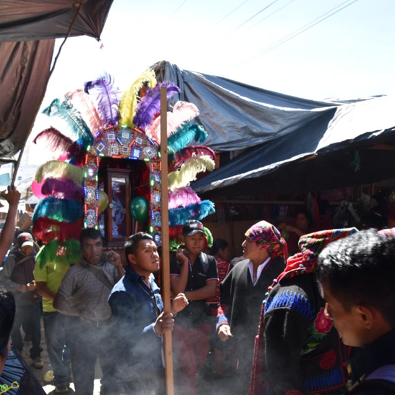 Chichicastenango : procession 